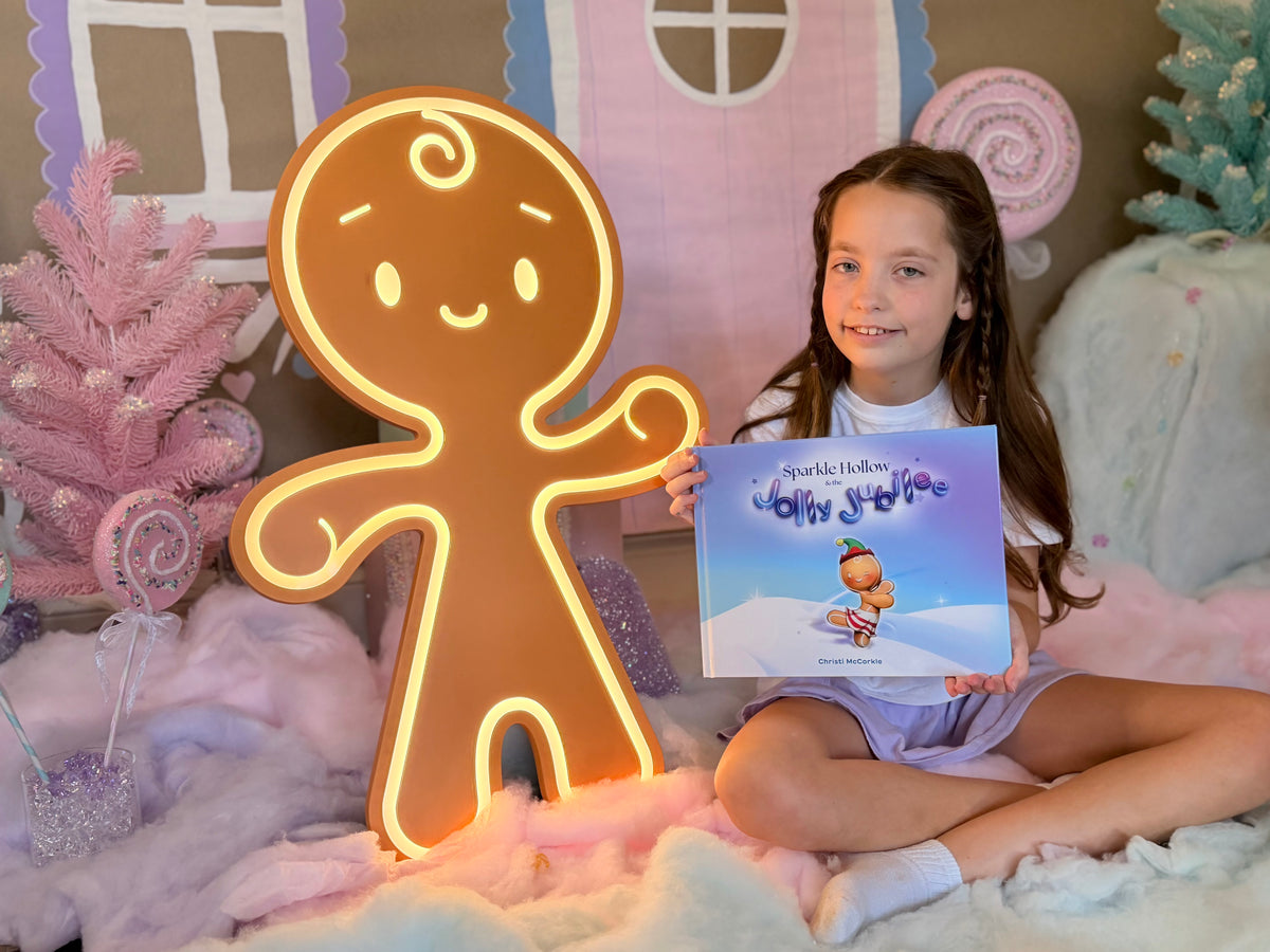 Gingerbread, book, with cute girl